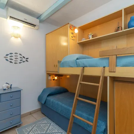 Casa Pepa Il Vecchio Faro Porto San Paolo (Sardinia)