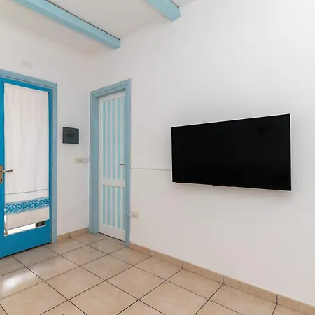 Apartment Casa Pepa Il Vecchio Faro Porto San Paolo (Sardinia)